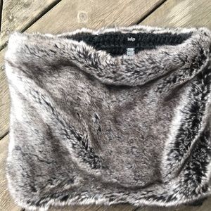 Indigo Faux Fur Chunky Knit Cowl Scarf Infinity